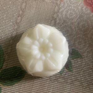 Shea butter oats milk soap ( extremely dry skin )